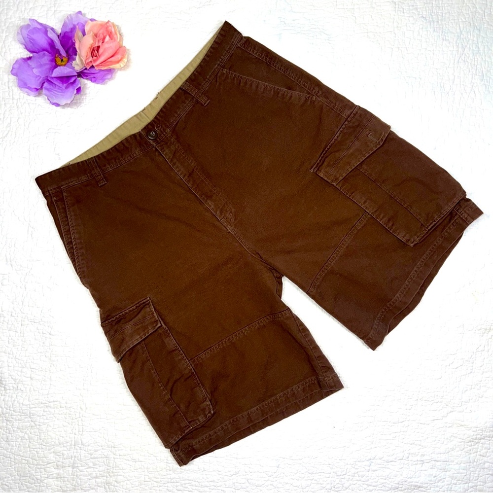 OP Men's Brown Walking Shorts with Utility Pockets; 38